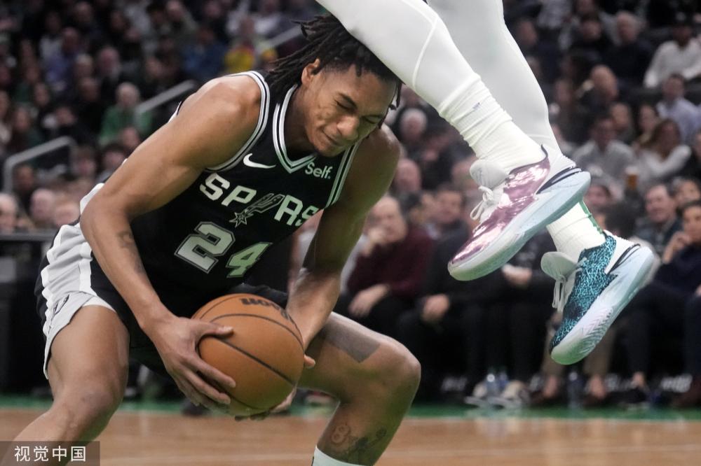 门将指尖扑 门将指尖扑