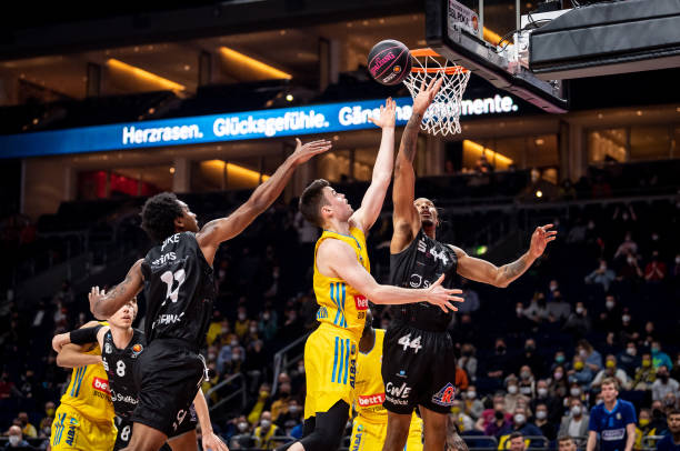 虽然迪马利 虽然迪马利