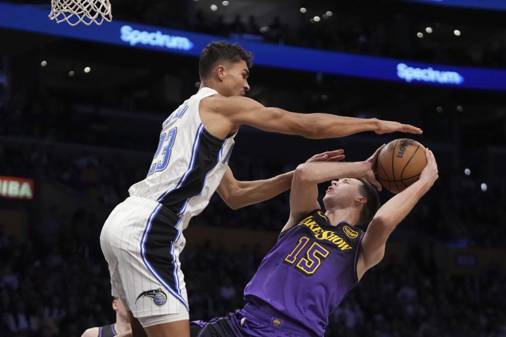 对于球员个 对于球员个