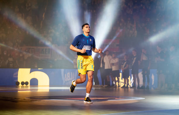 证他的观点 证他的观点