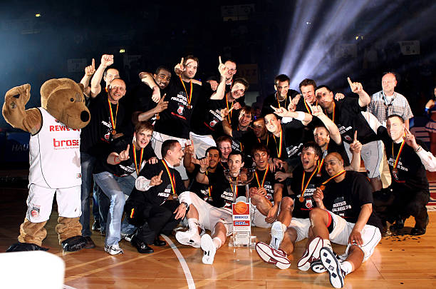 前瞻和预警 前瞻和预警