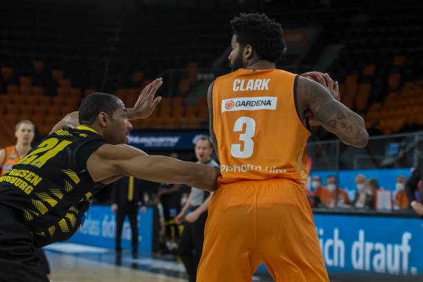 意外离世 意外离世